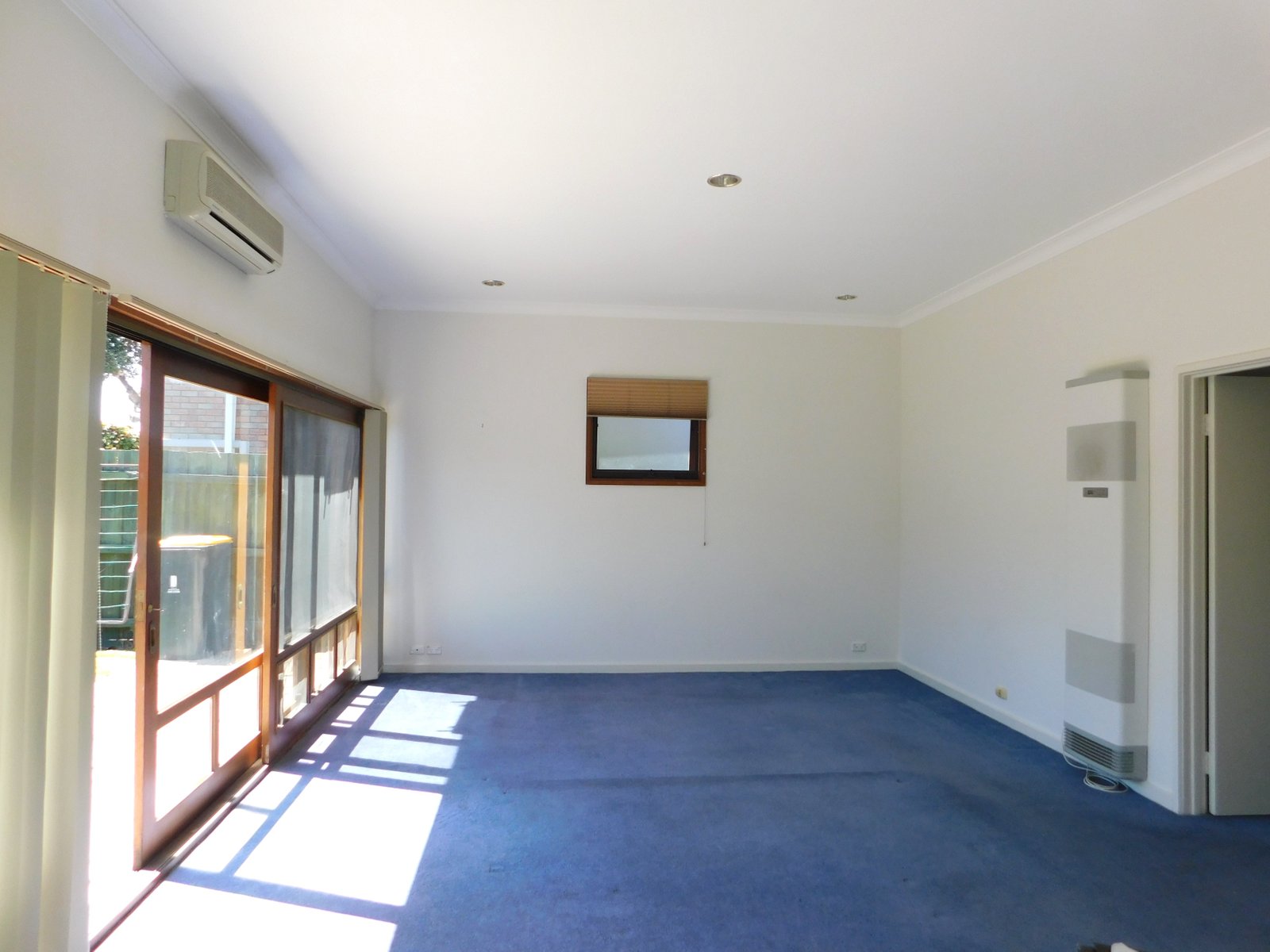 Gallery: 2/252 Balcombe Road