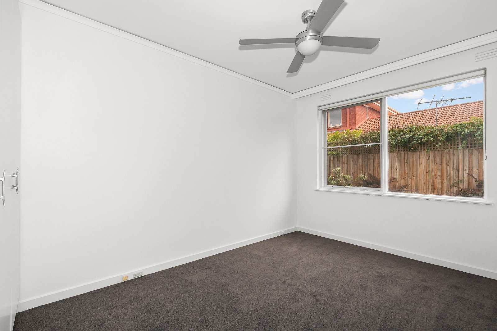 Real Estate and Property in 2/253 Grange Road, Ormond, VIC