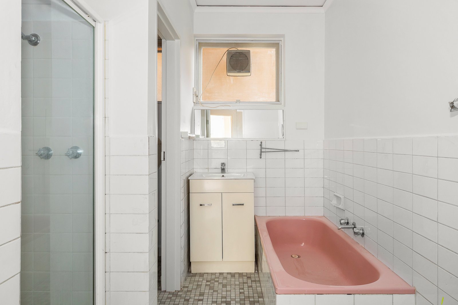 Real Estate and Property in 2/253 Grange Road, Ormond, VIC