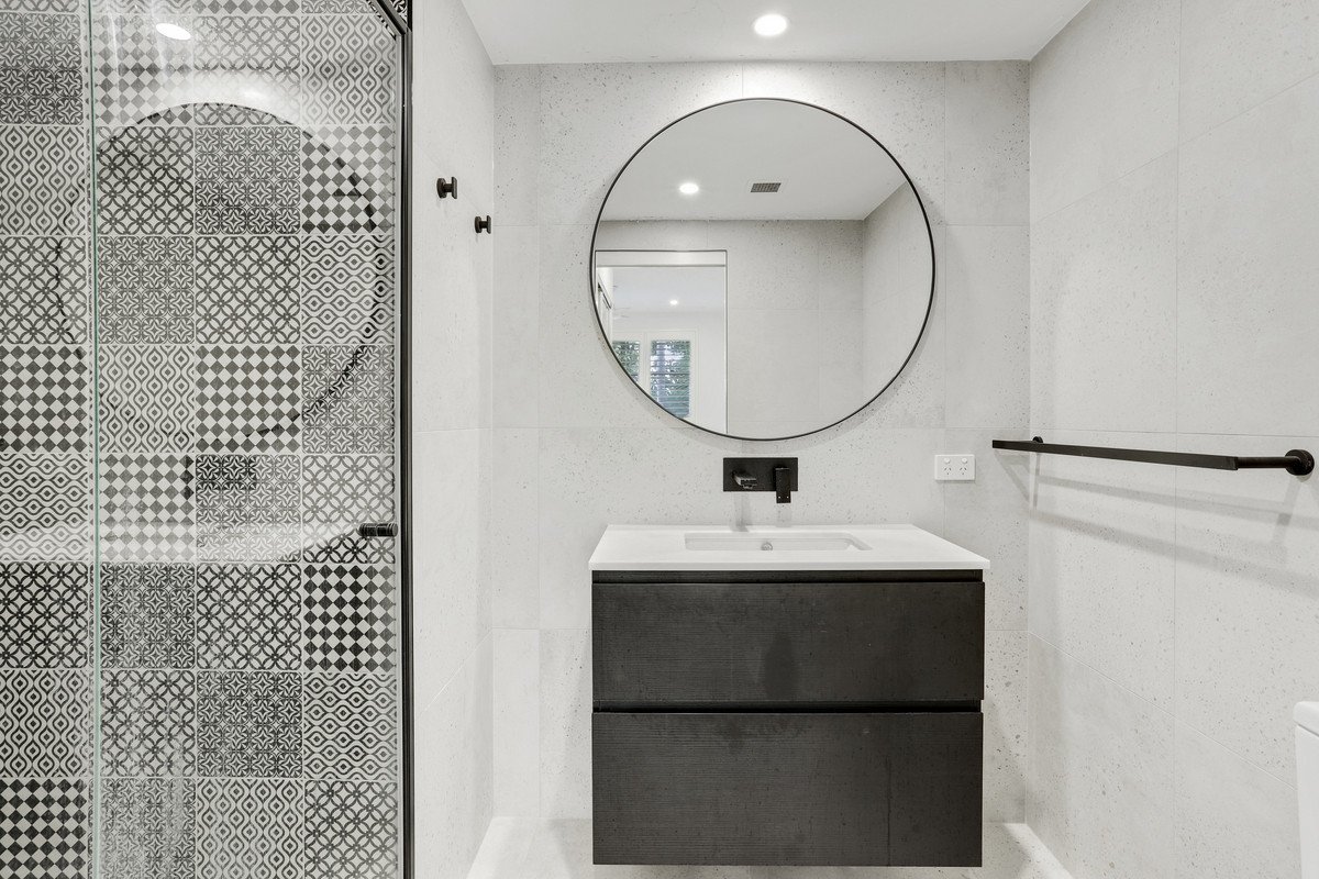 2/253 Varsity Parade VARSITY LAKES 7