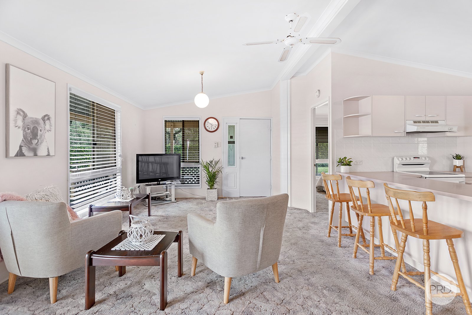 22/554 Gan Gan Road ONE MILE 2