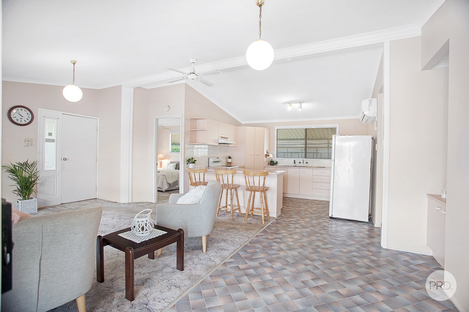 22/554 Gan Gan Road ONE MILE 6