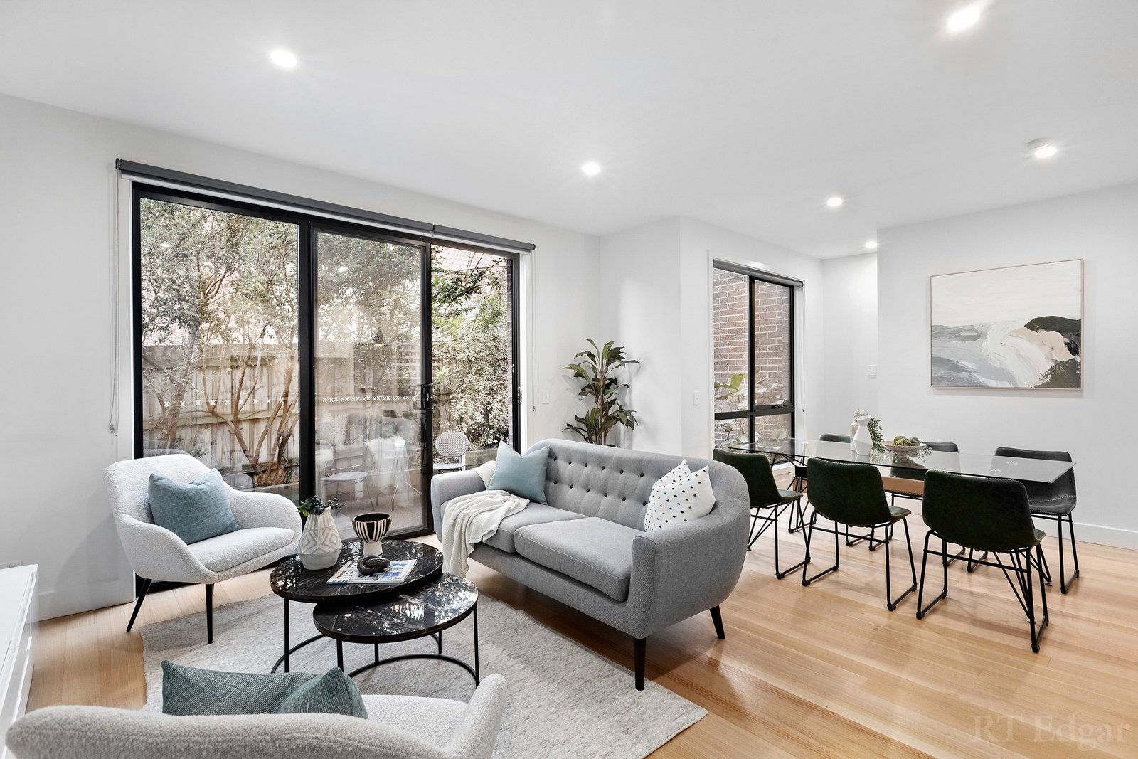 Real Estate and Property in 2/257 Elgar Road, Surrey Hills, VIC