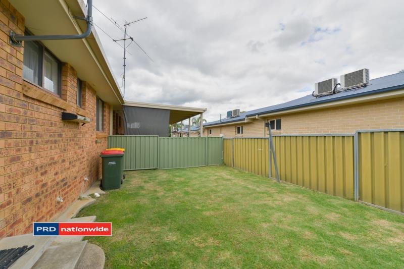 2/257 Goonoo Goonoo Road TAMWORTH 8
