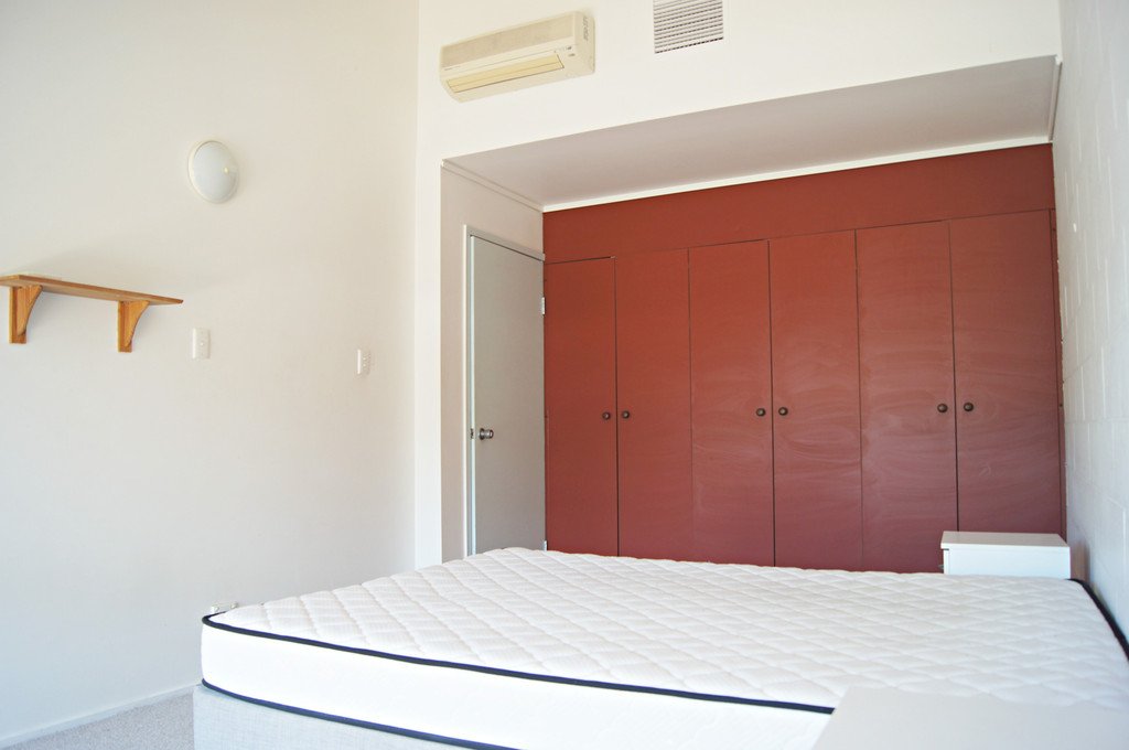 2/257 Shute Harbour Road AIRLIE BEACH 11