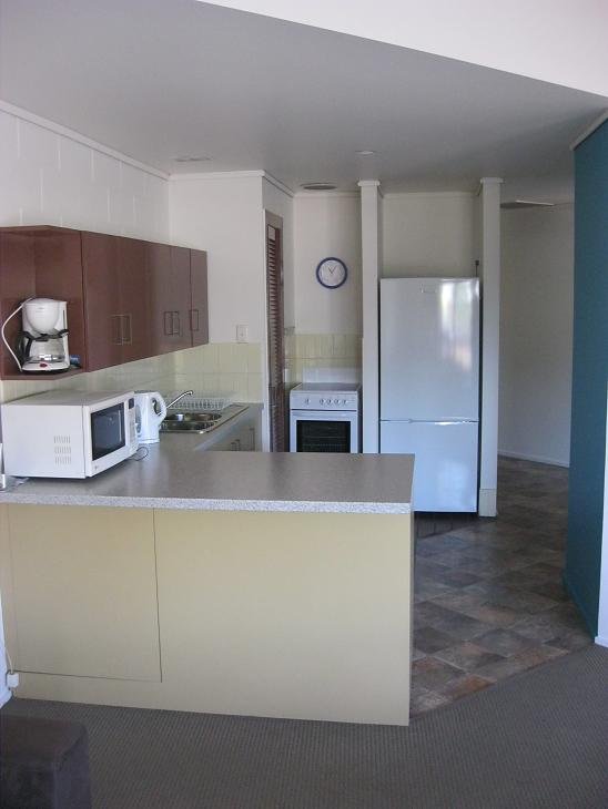 2/257 Shute Harbour Road AIRLIE BEACH 6