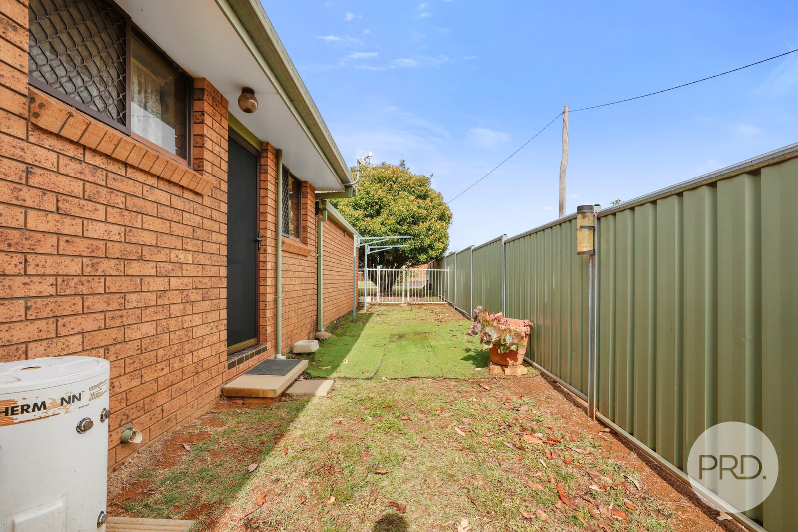 2/259 Goonoo Goonoo Road TAMWORTH 13