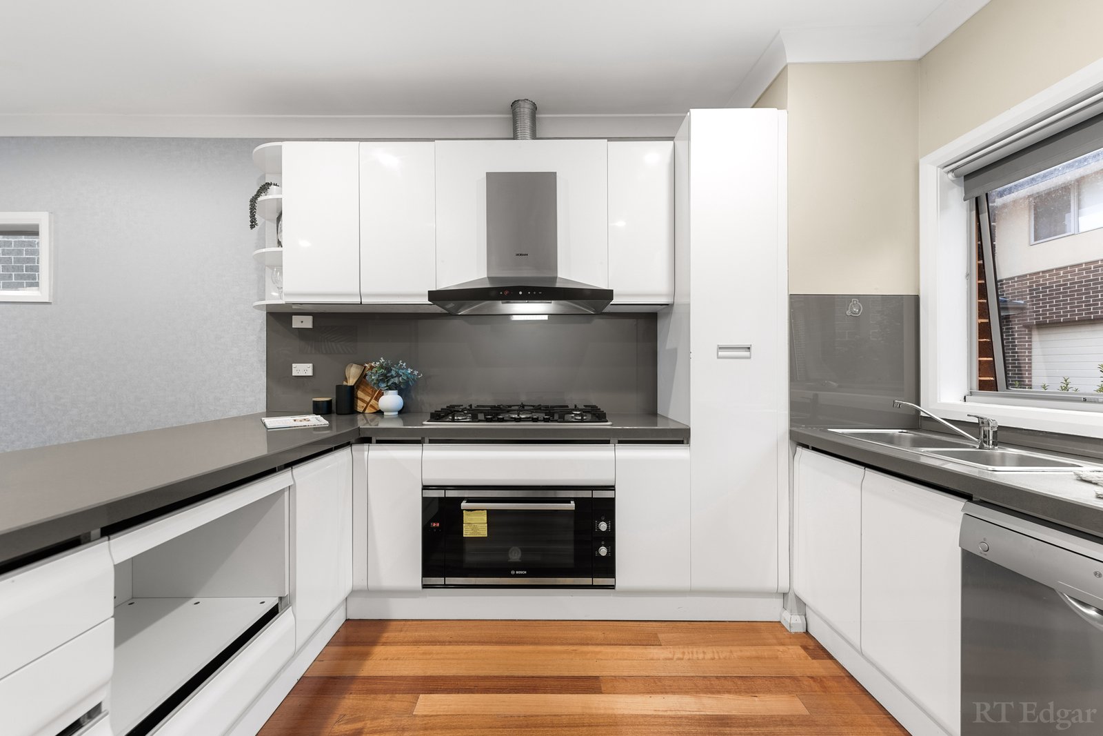 Real Estate and Property in 2/26-28 Bennett Street, Burwood, VIC