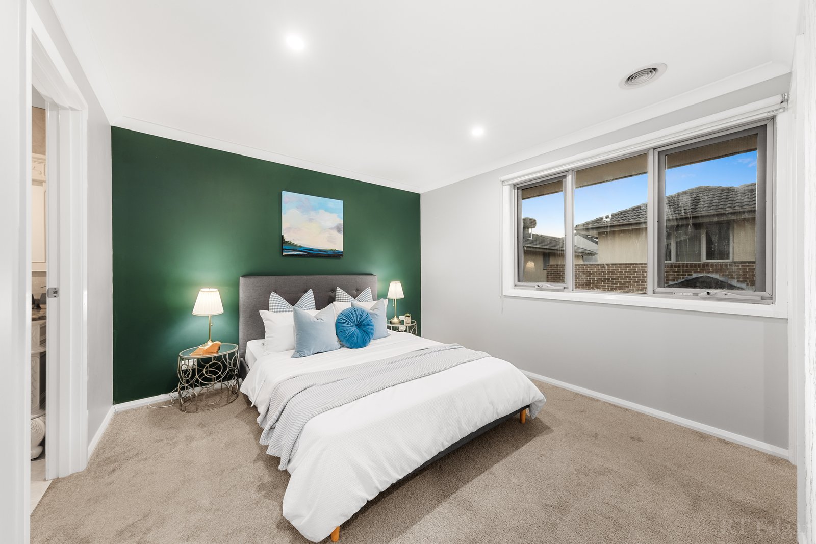 Real Estate and Property in 2/26-28 Bennett Street, Burwood, VIC