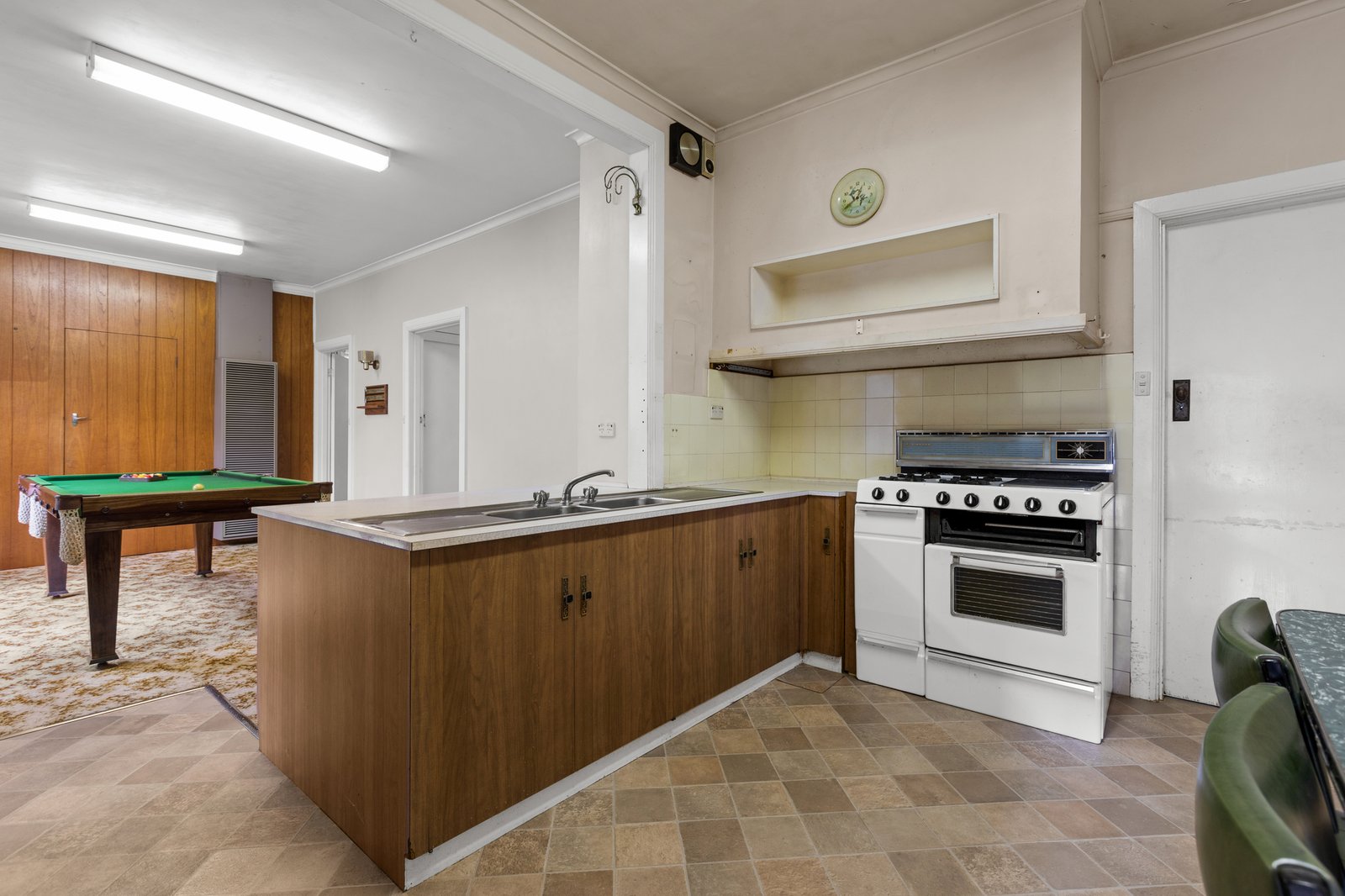 Gallery: 226 East Boundary Road