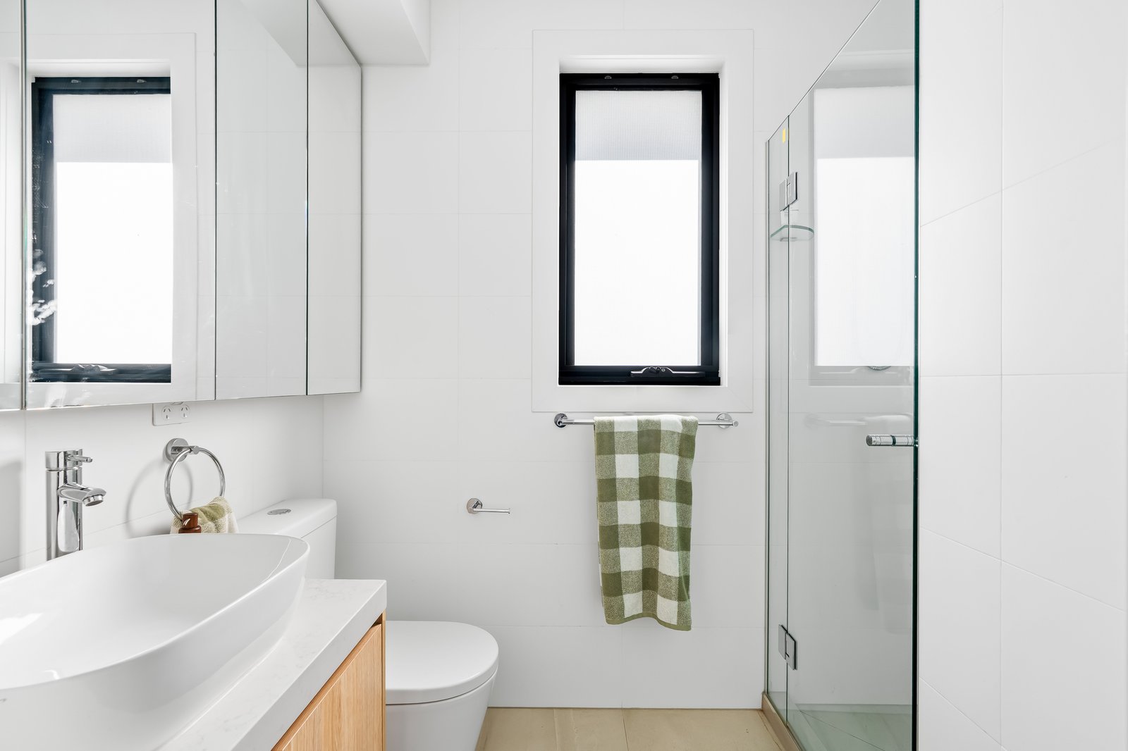 Real Estate and Property in 2/26 Garnet Street, Preston, VIC