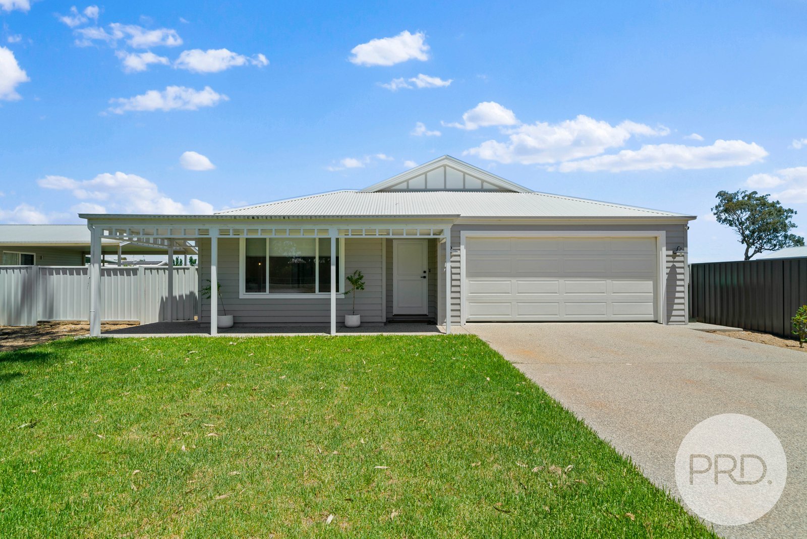 226 Green Street LOCKHART 3