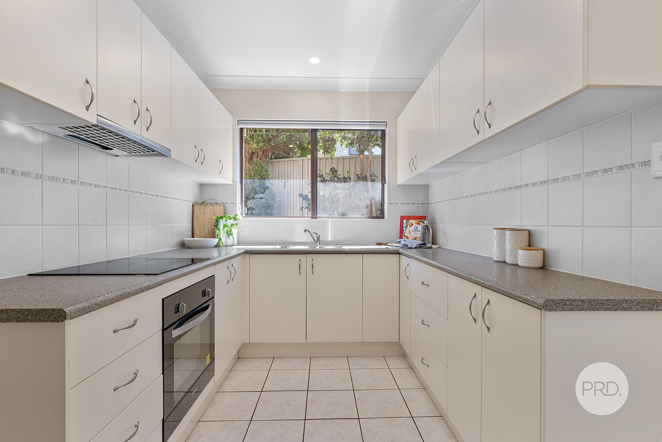 2/26 Homedale Crescent CONNELLS POINT 7