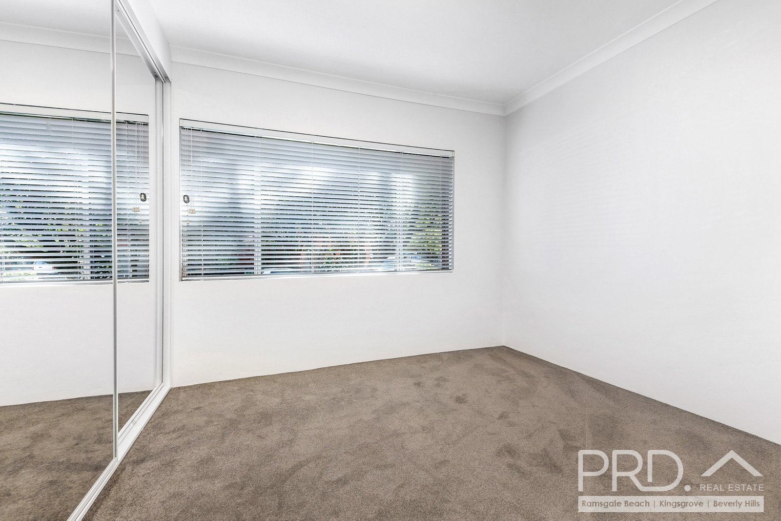 2/26 Kairawa Street SOUTH HURSTVILLE 2