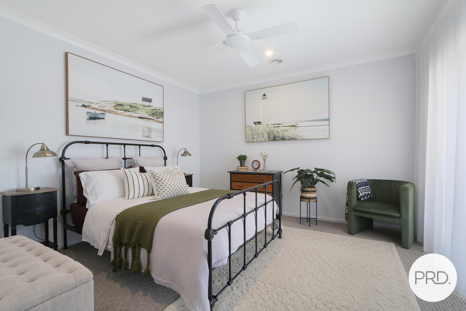 226 Litchfield Drive THURGOONA 9