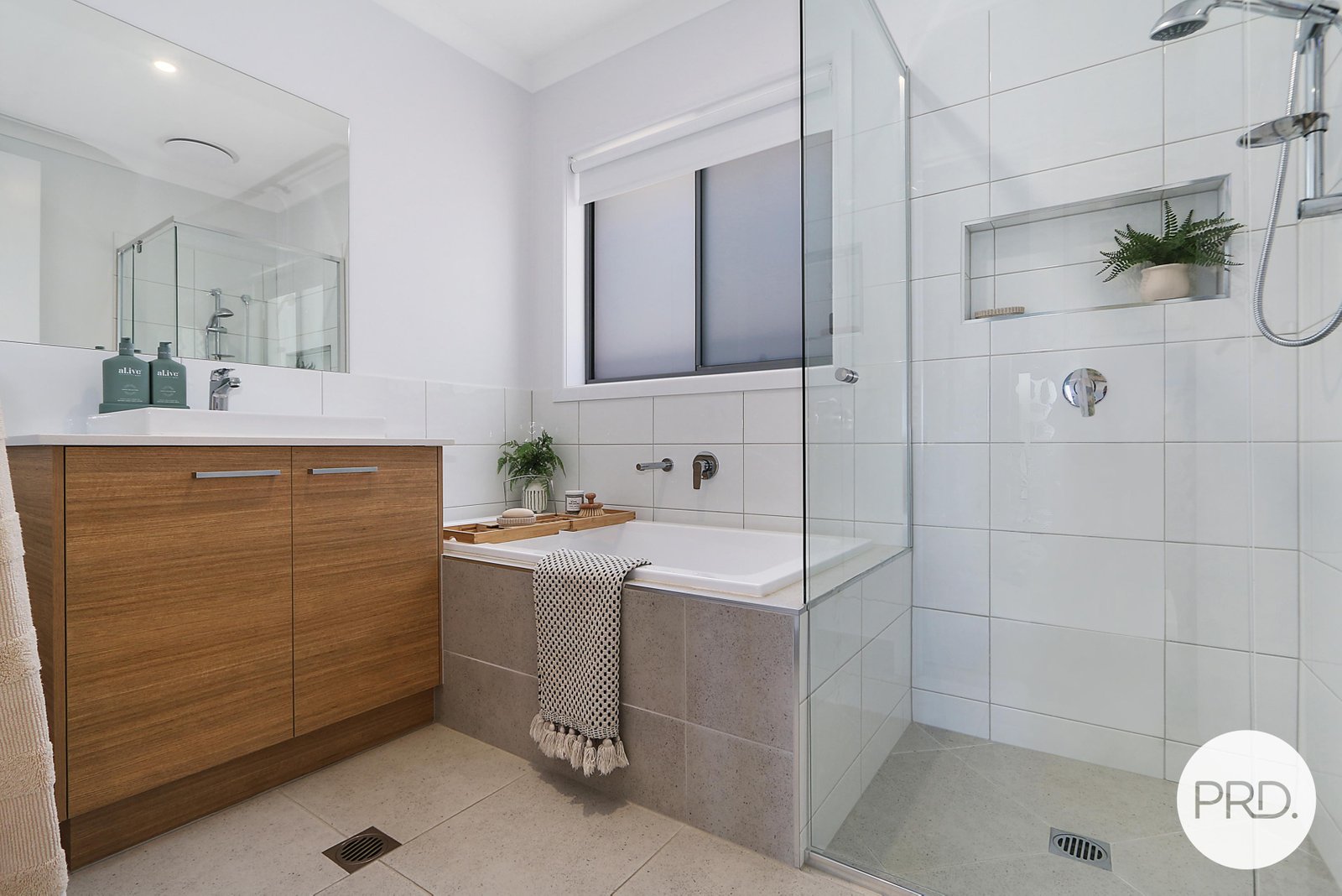 226 Litchfield Drive THURGOONA 15