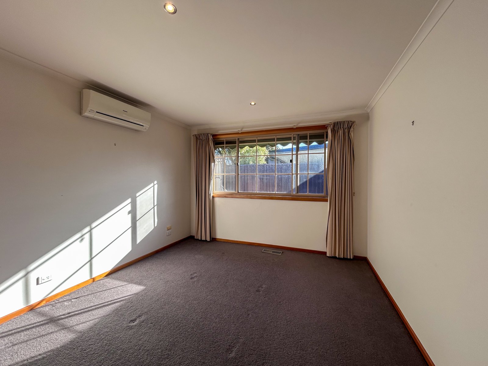 Gallery: 2/26 Mussert Avenue