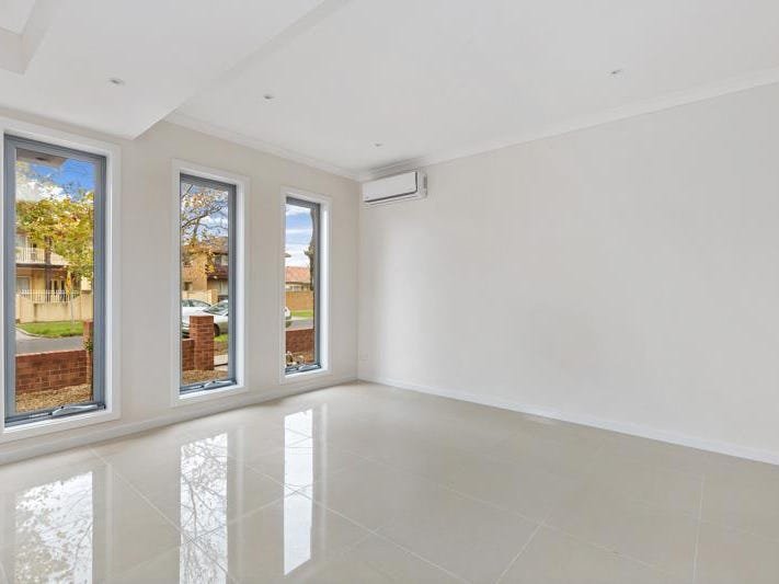 Gallery: 2/26 Ormond Road