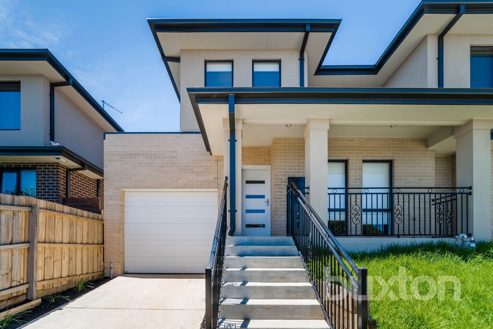 Gallery: 2/26 Stapely Crescent