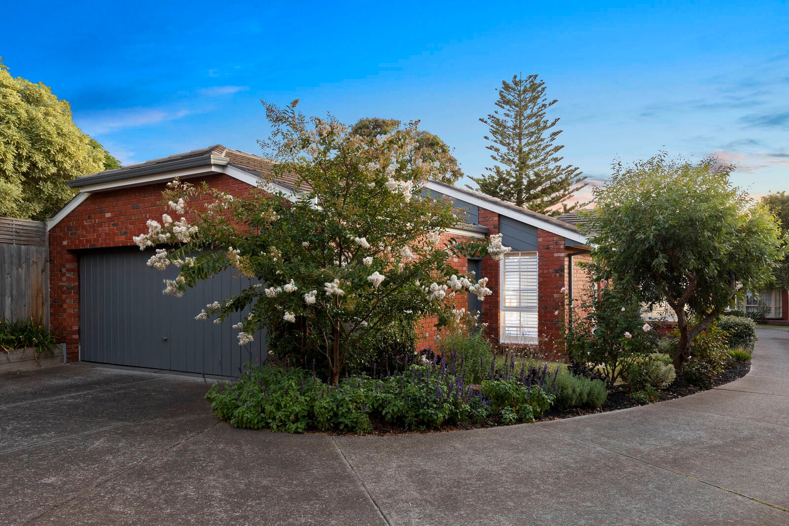 2/26 The Corso, Parkdale VIC 3195 Buxton 2022