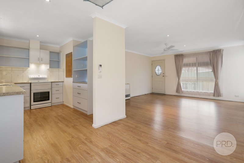 2/26 Wentworth Court LAVINGTON 3