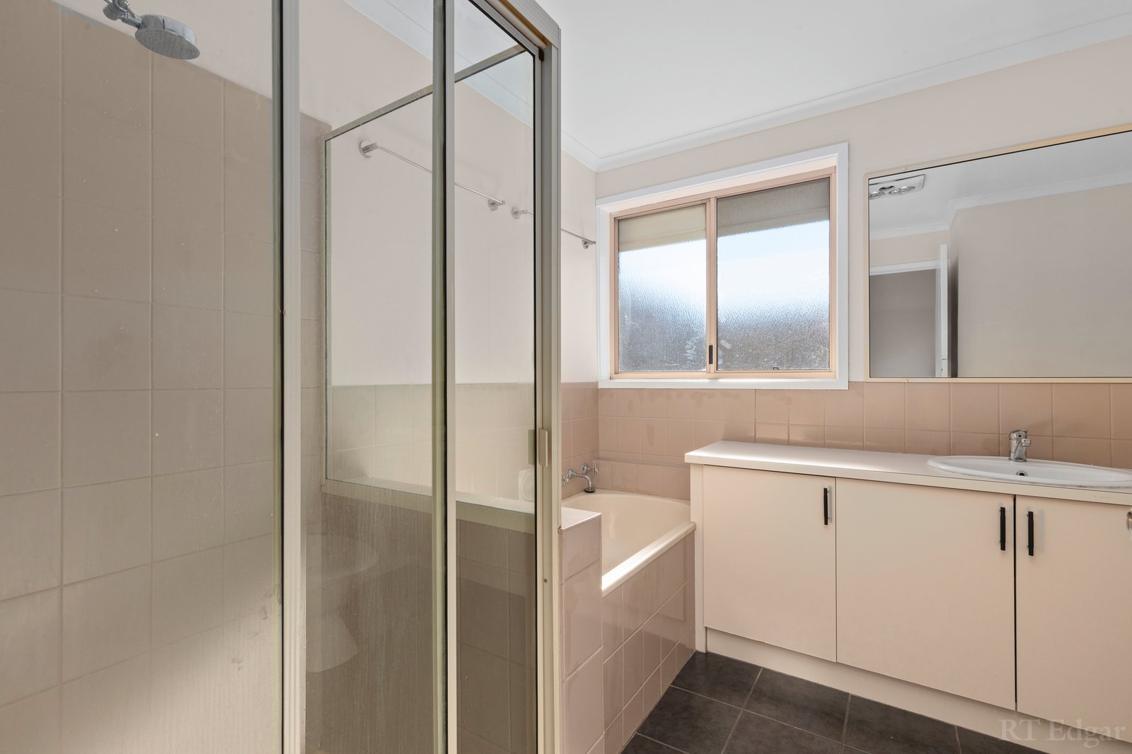 Real Estate and Property in 2/260 High Street, Belmont, VIC