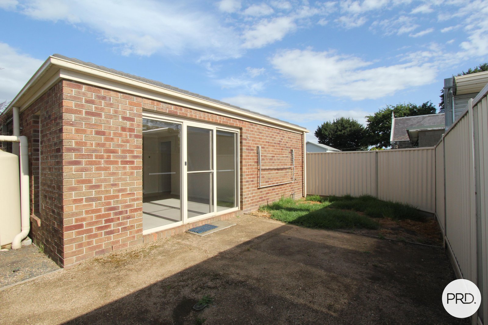 2/261 Albert Street SEBASTOPOL 9