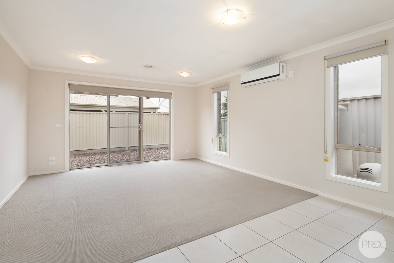 2/261 Albert Street SEBASTOPOL 4