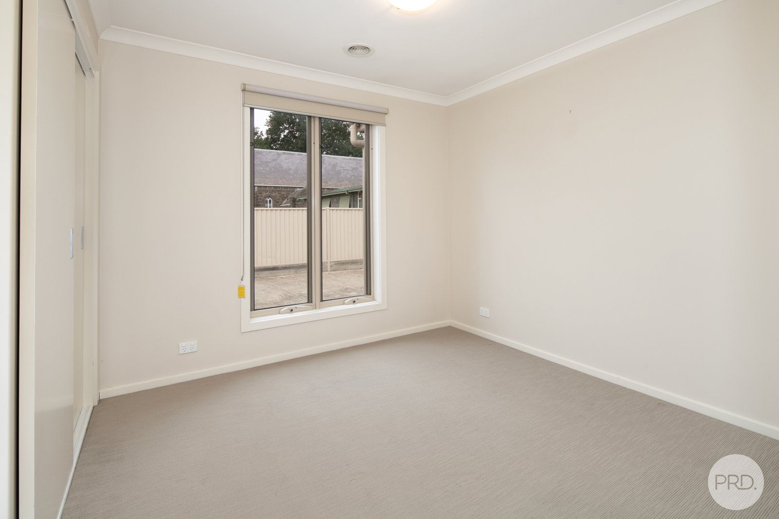 2/261 Albert Street SEBASTOPOL 6