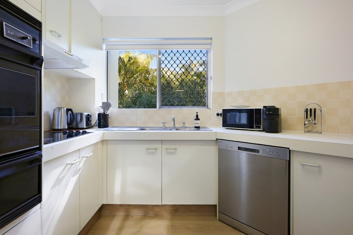 226/19 Burleigh Street Burleigh Heads 2
