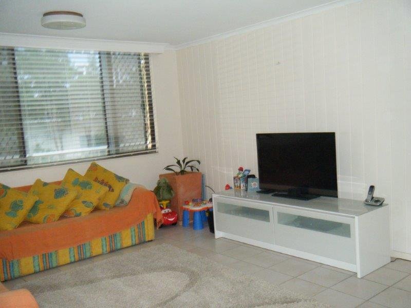 2/2619 Gold Coast Highway BROADBEACH 2