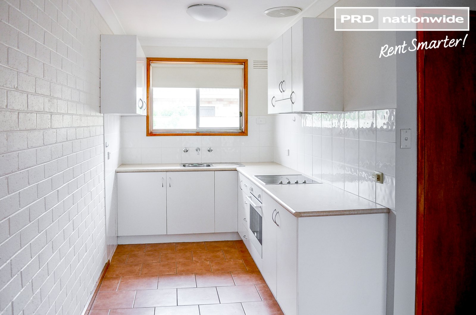 2/263 Bourke Street TOLLAND 3