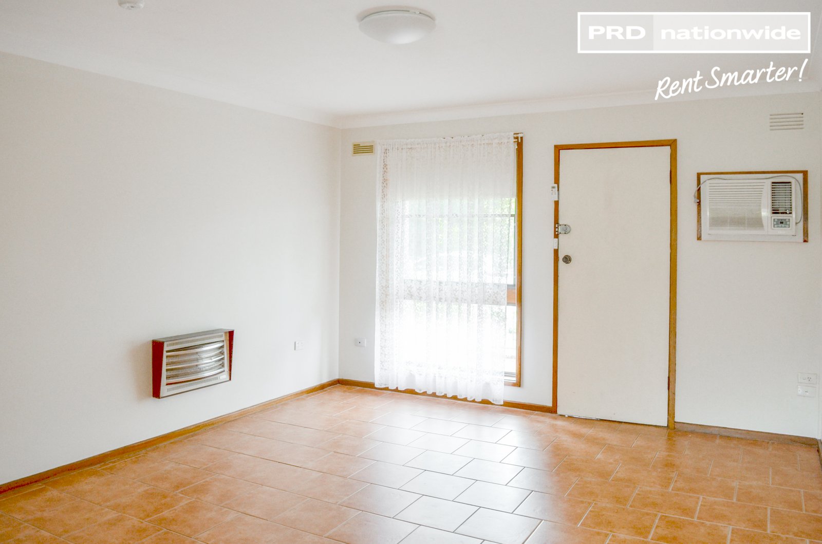 2/263 Bourke Street TOLLAND 4