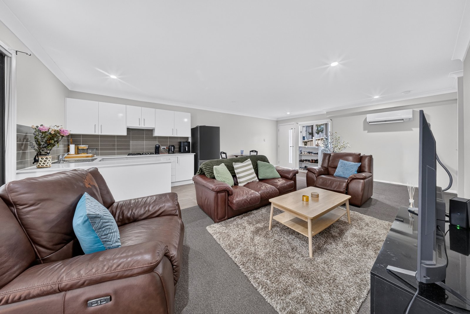 2/265 Sandgate Road SHORTLAND 5
