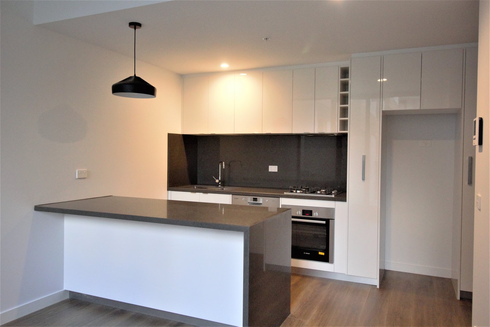 Gallery: 226/70 Batesford Road