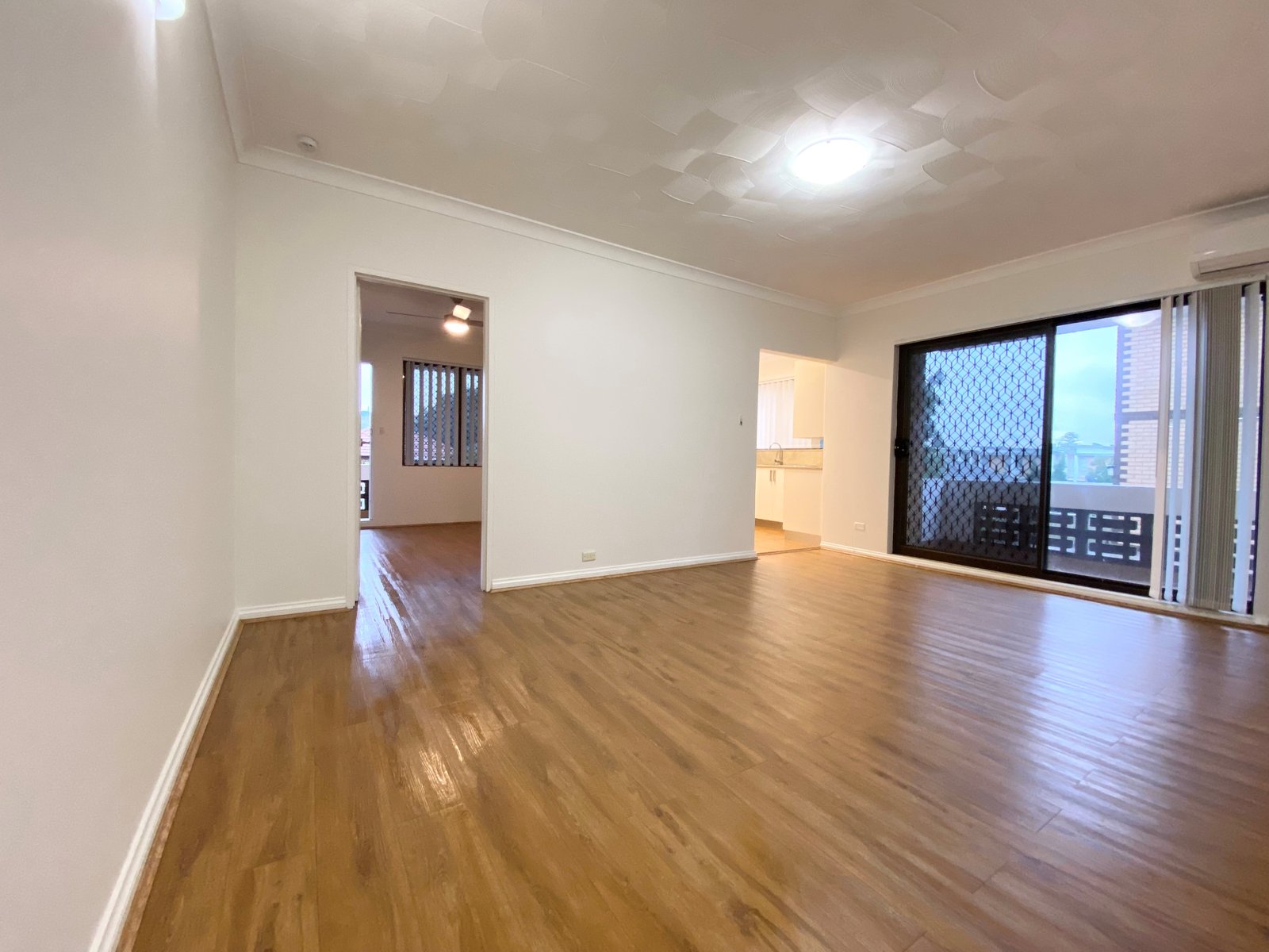 2/27-29 Dryden Street CAMPSIE 2