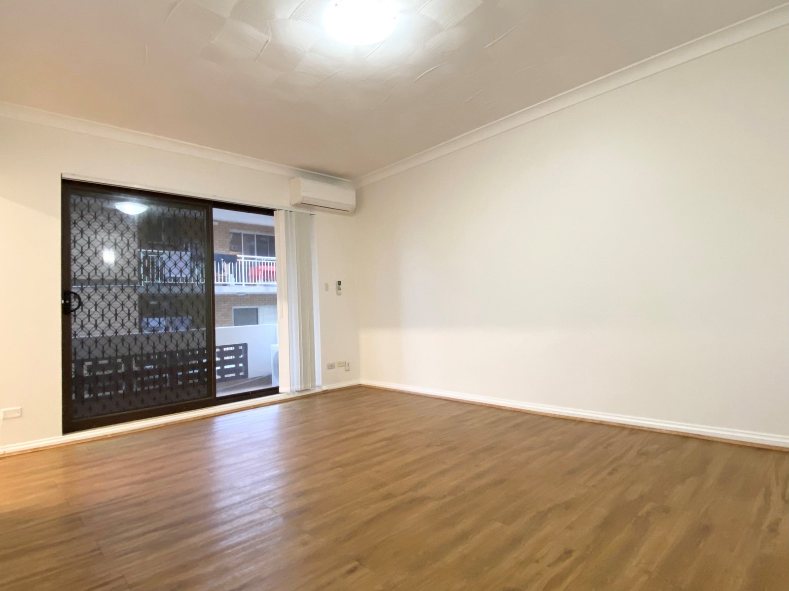 2/27-29 Dryden Street CAMPSIE 3