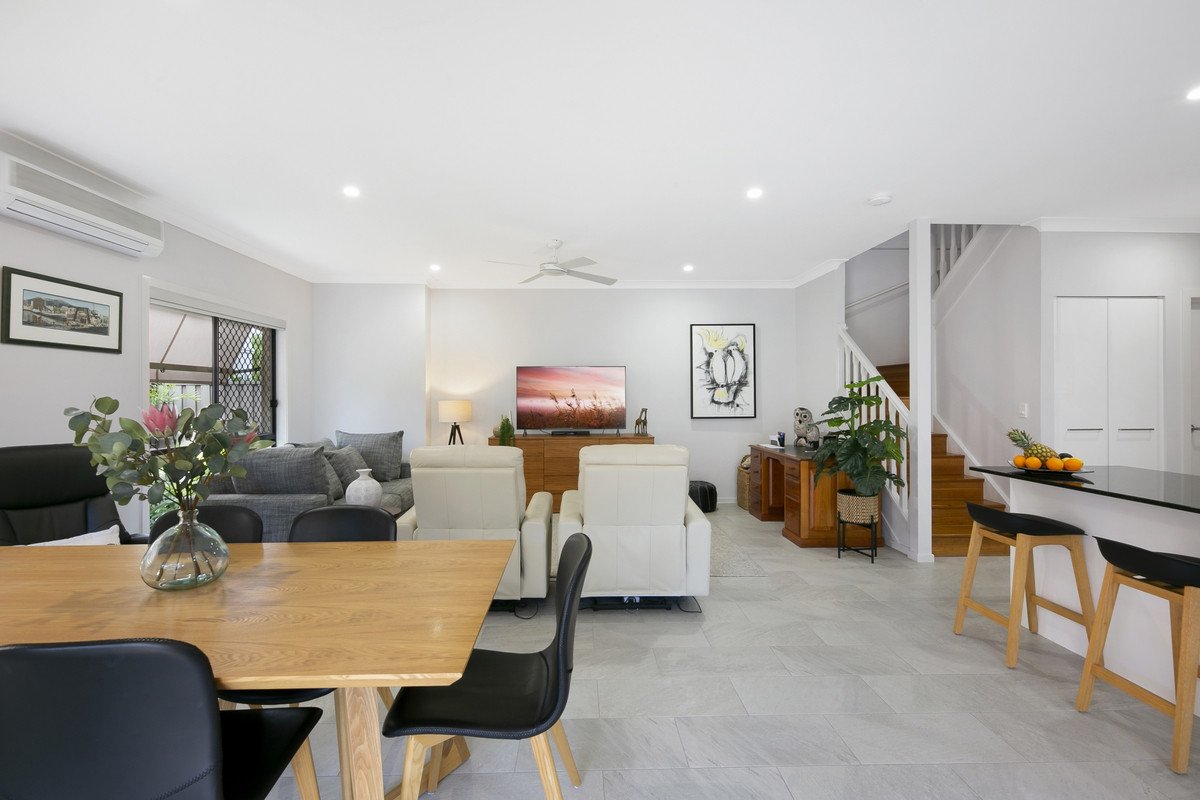 2/27-33 Beachcomber Court Burleigh Waters 6