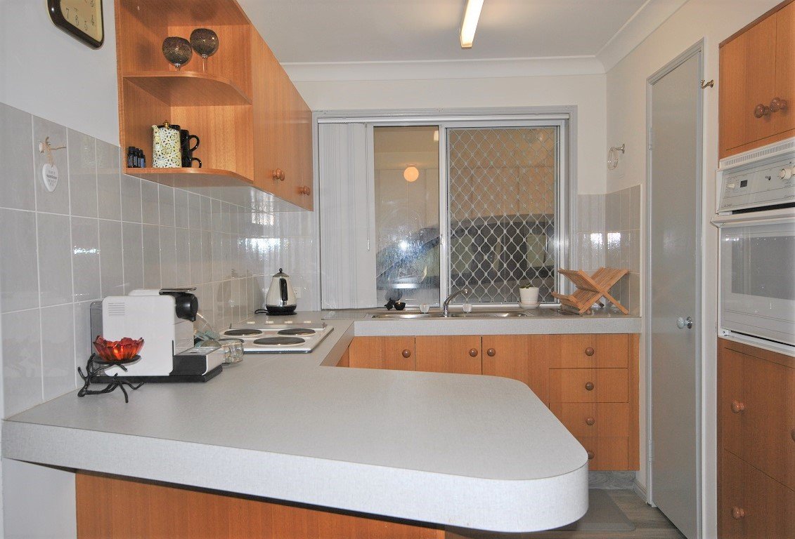 2/27 Ashbourne Terrace BIGGERA WATERS 3