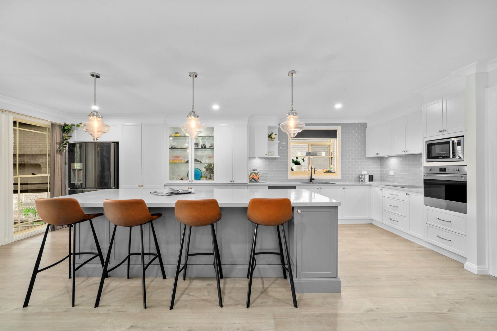 2/27 Bellevue Road REGENTVILLE 6