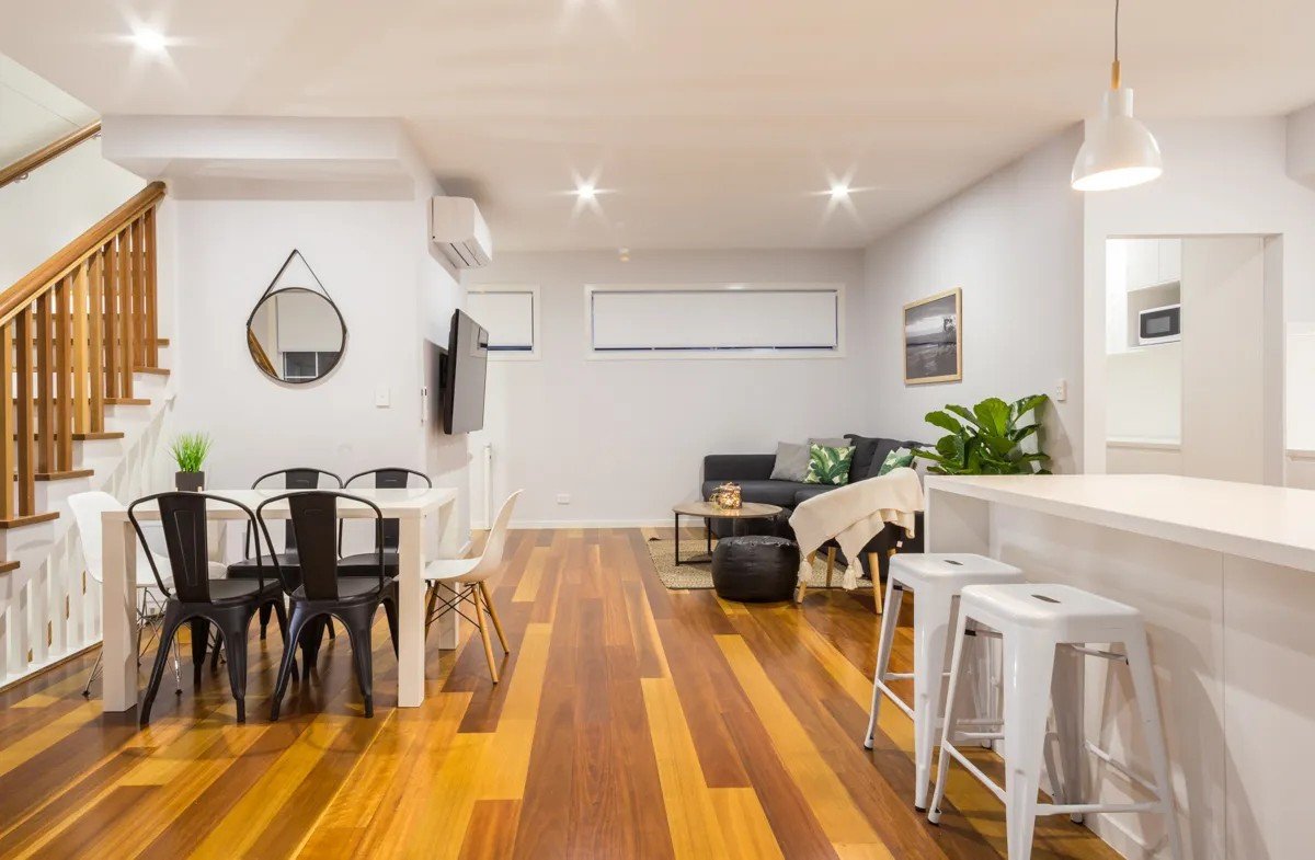 2/27 Burleigh Street Burleigh Heads 5