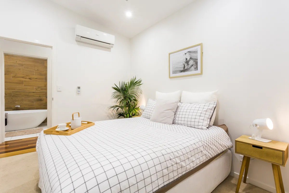 2/27 Burleigh Street Burleigh Heads 9