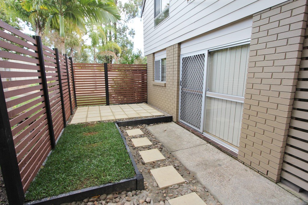 2/27 Corunna Crescent ASHMORE 3
