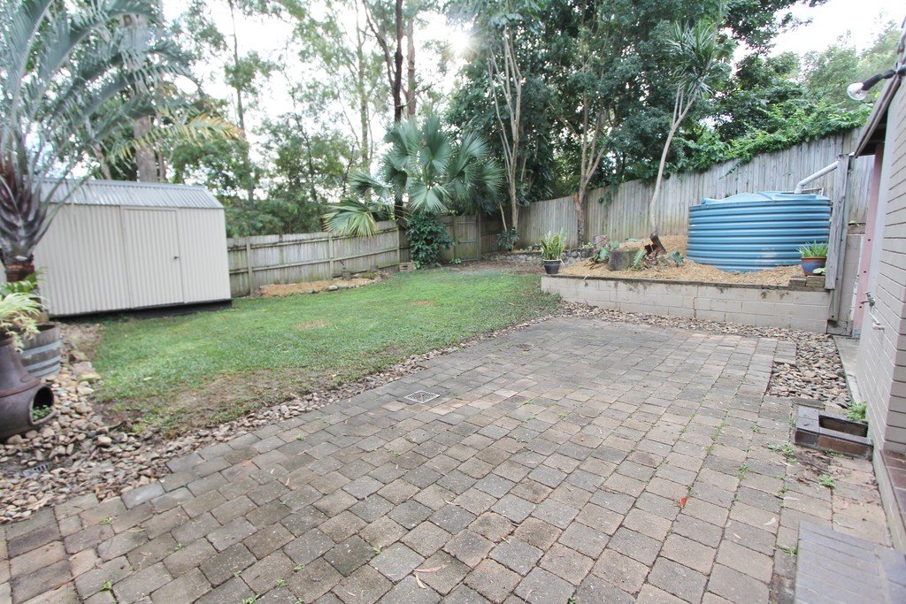 2/27 Corunna Crescent ASHMORE 13