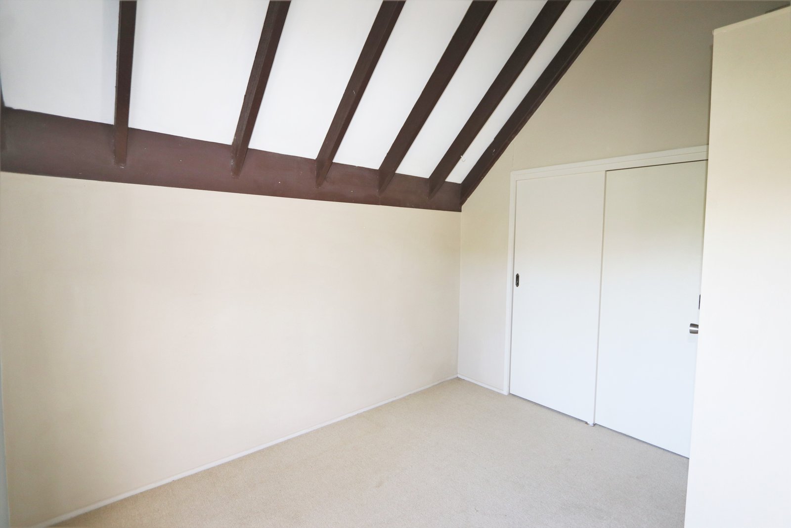 2/27 Corunna Crescent ASHMORE 10
