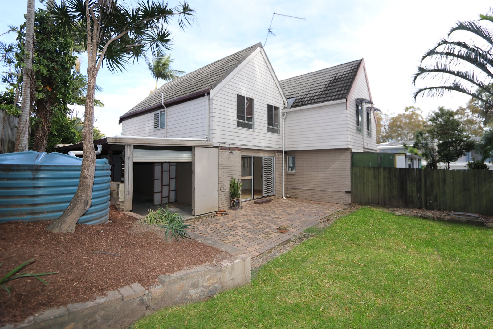 2/27 Corunna Crescent ASHMORE 14