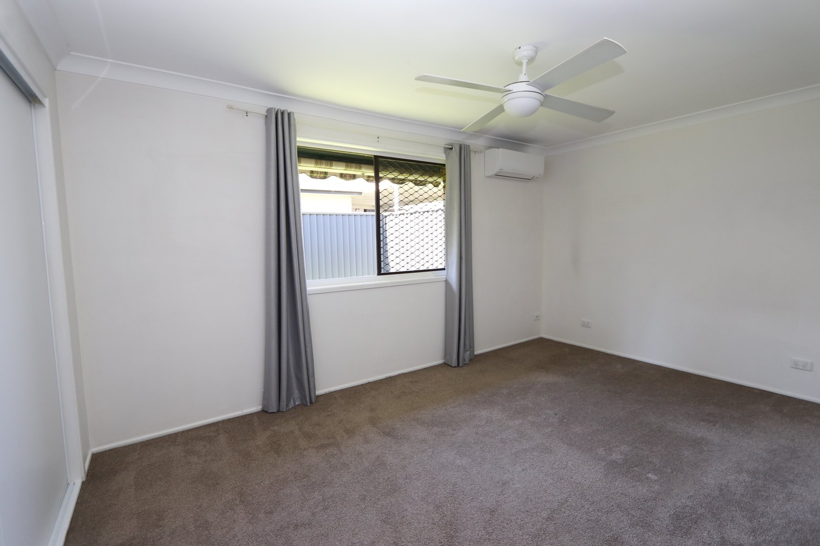 227 Cotlew Street ASHMORE 6
