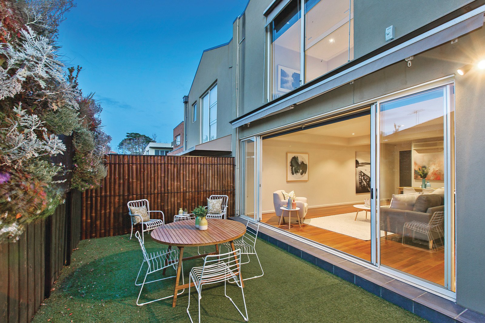 2/27 Foam Street, Elwood, VIC