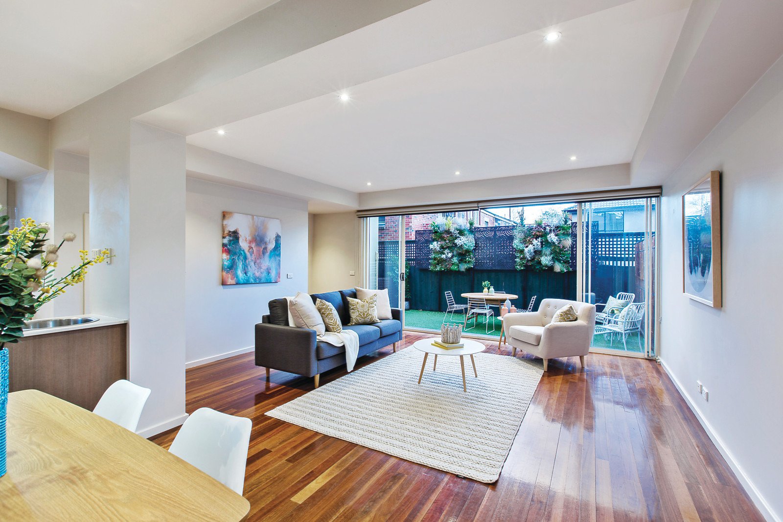 2/27 Foam Street, Elwood, VIC