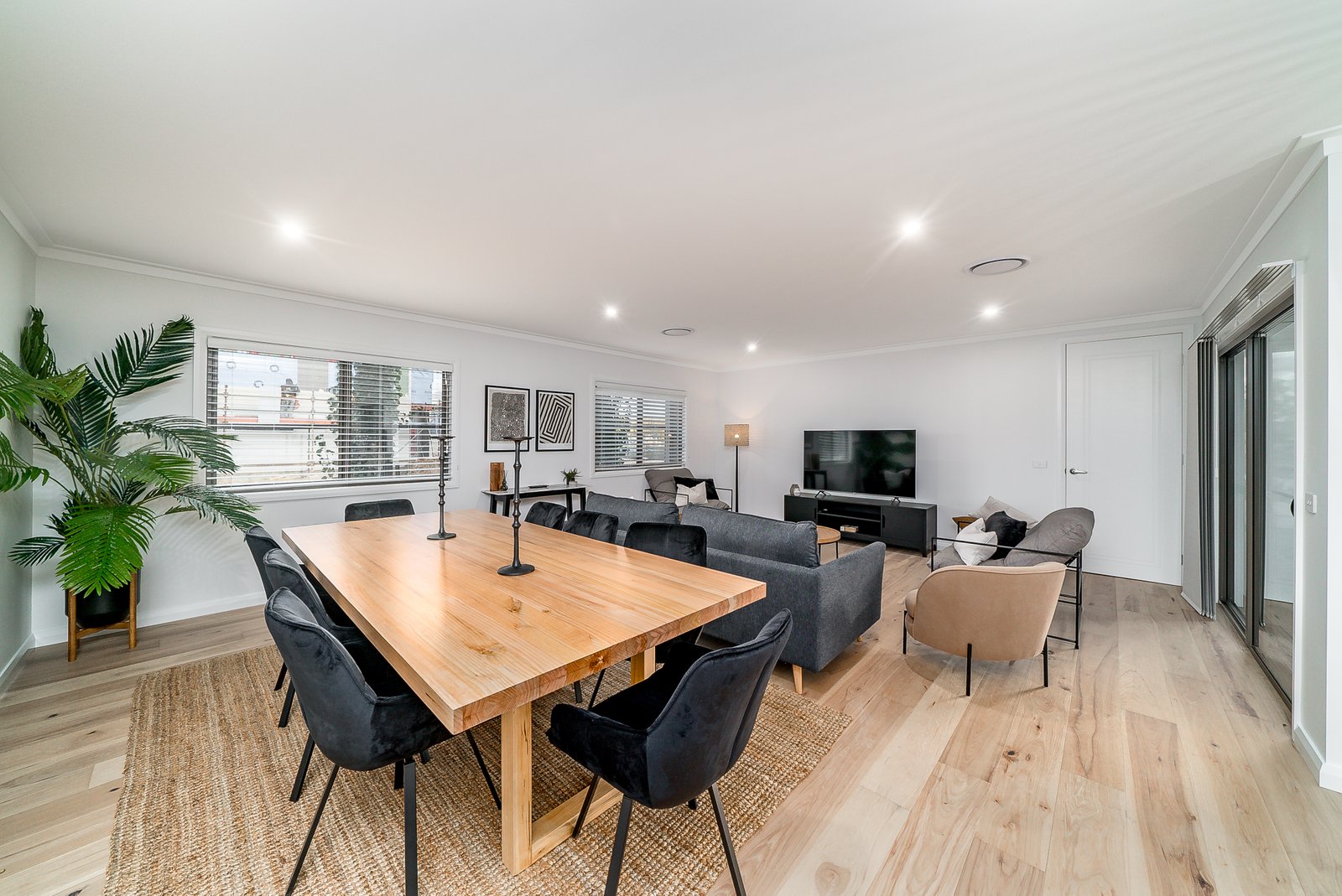 227 Gurwood Street WAGGA WAGGA 8